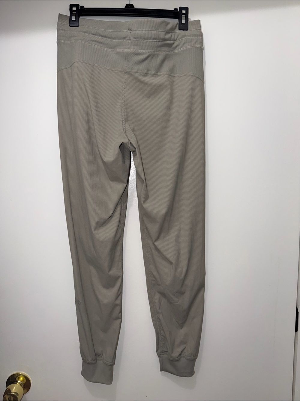 Dance Studio Mid-Rise Jogger in Light gray